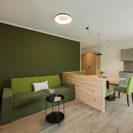 Aparthotel Rosengarten 3*