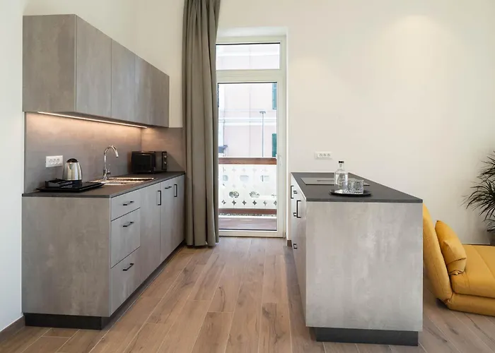 Rosengarten Apartmanhotel Merano